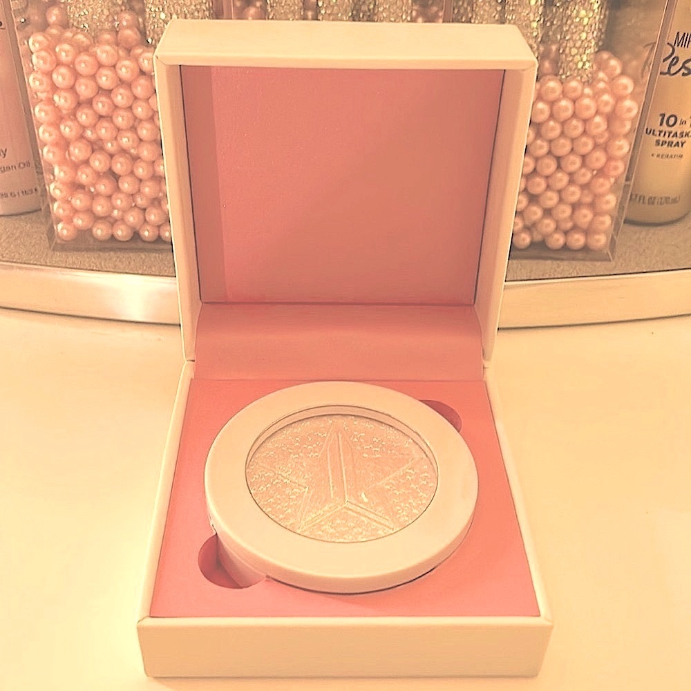 NWT. Limited Edition Jeffree Star extreme frost in shade sour ice.